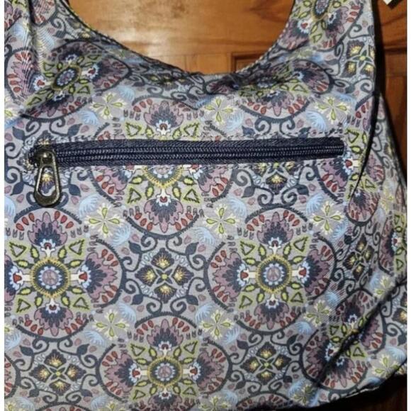Sakroots Atlas Hobo Bag Vegan Purse Lightweight Spacious Floral Pattern NEW - Picture 9 of 12